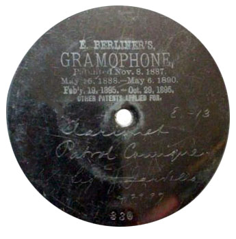Berliner's Gramophone 330